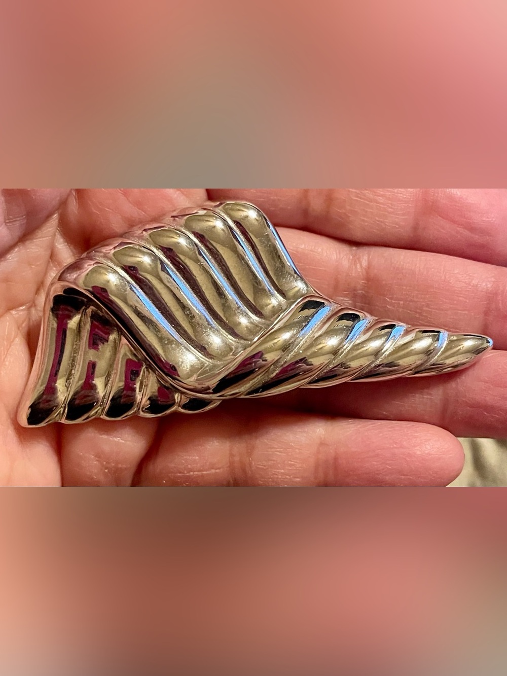 Wavy Sculptural Brooch - Silver Tone
